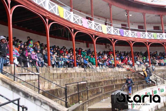 Eguraldi txarrak ez ditu ina 1 1518199077695