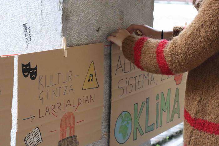 “Plazak aldarriz betetzeko”  7 1591530809055