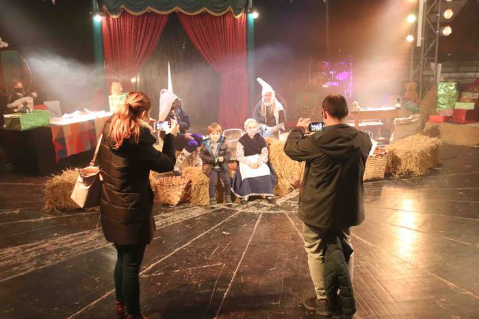 Zirkuan egiten ari dira harr 14 1608821713735