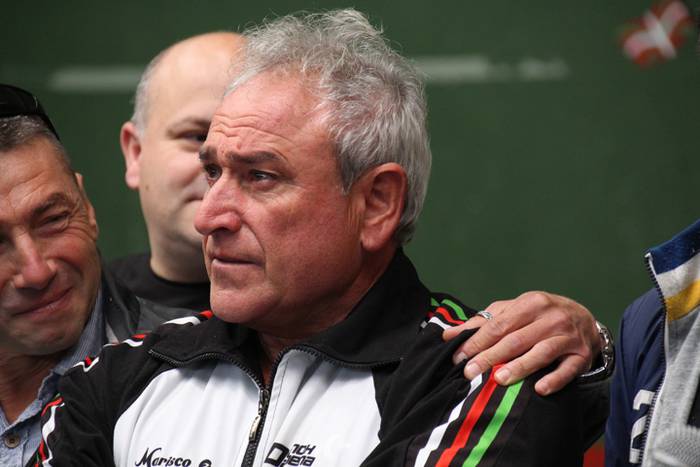 Eskerrik asko, Batis 77 1505571655302