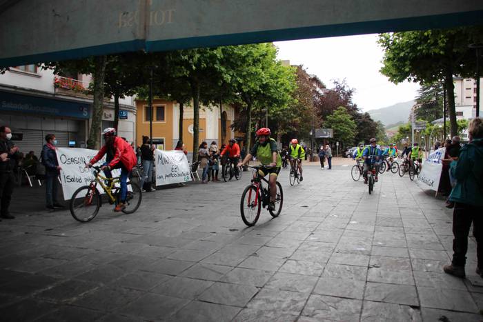 Pentsio duinak eskatuz eskua 17 1621879375637