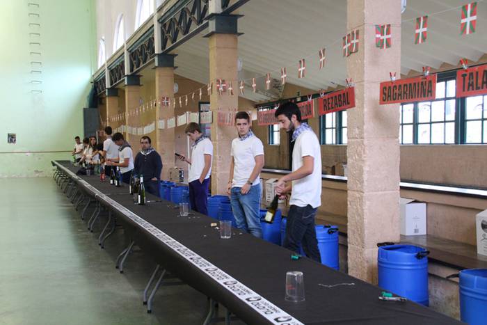 Txakolina Amasako erregina 1 1505581844537