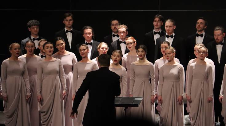 'Factum Est Silentium' obra, Youth Choir Kamer abesbatzaren eskutik