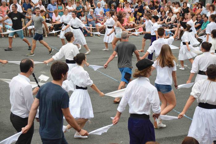 soka dantza santioak villabo 102 1532545936994