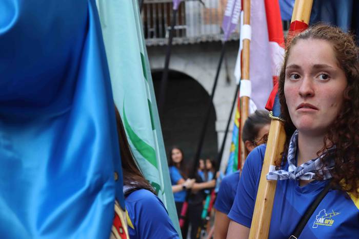 Tolosa urdinez jantzi da 60 1632073515489