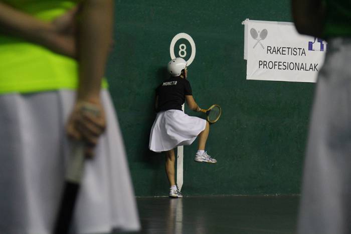 Emakume, raketista eta profe 45 1511035259171