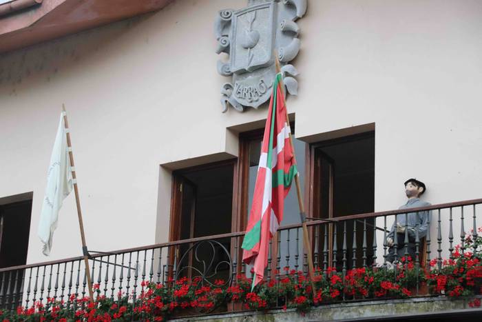 Suziria lehertuta, lau festa 41 1564684276442