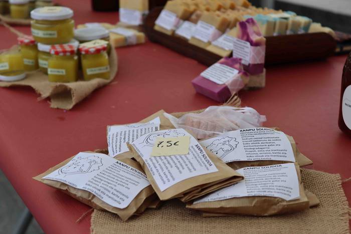 Euskal Azoka egin dute Ikazt 38 1619352405322