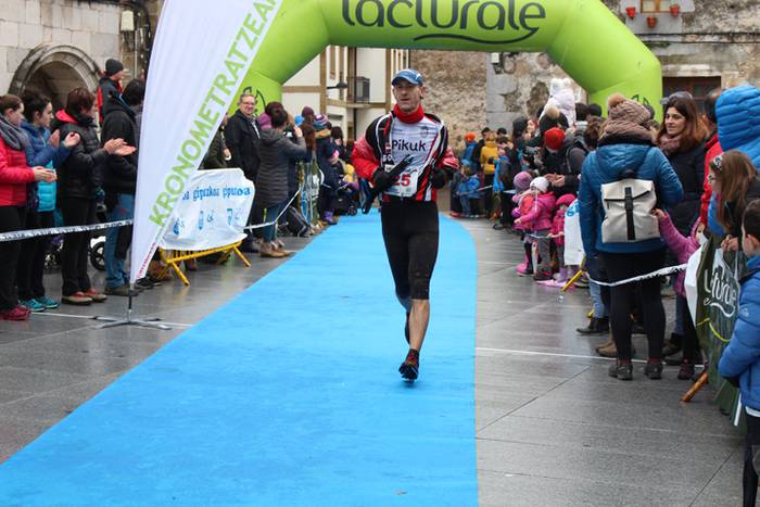 Jokin Lizeaga eta Veronica D 96 1517771805506