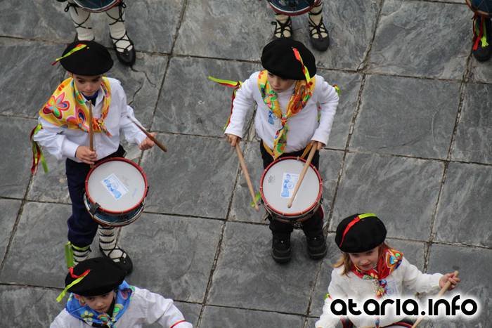 Zaldunita bezperako haur danborrada 84 1454785361089