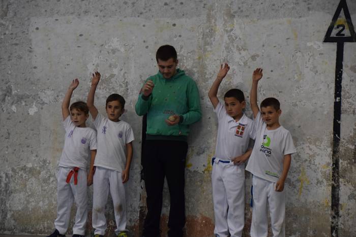 Dotore aritu dira benjaminak 26 1527271783694