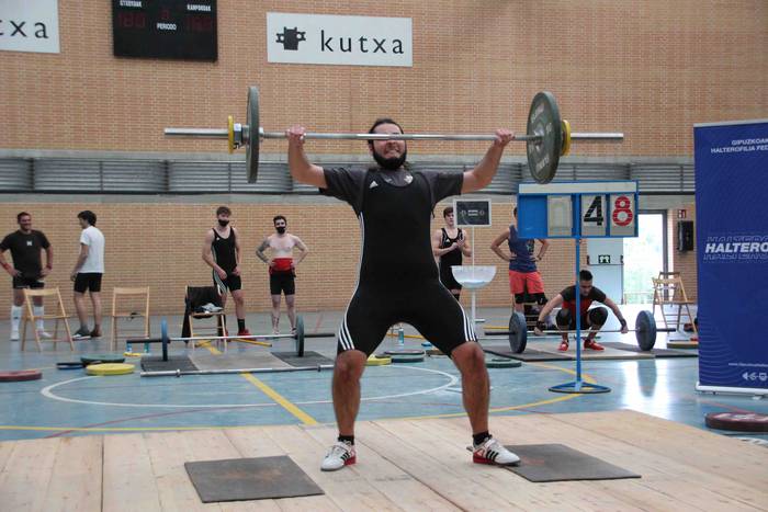 Susana Davila eta Mikel Alva 39 1619708684073