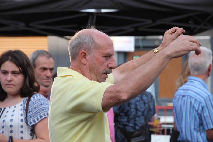 Bero sargoria, sagardoz bust 120 1532983641622