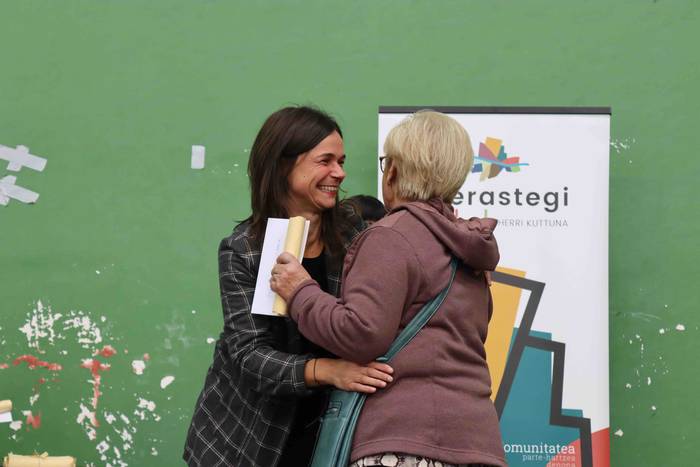 Sari guztiak banatu dituzte, 44 1667751734070