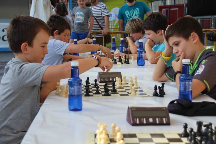 Berazubi auzoa txapel jaurti 2 1570973450446