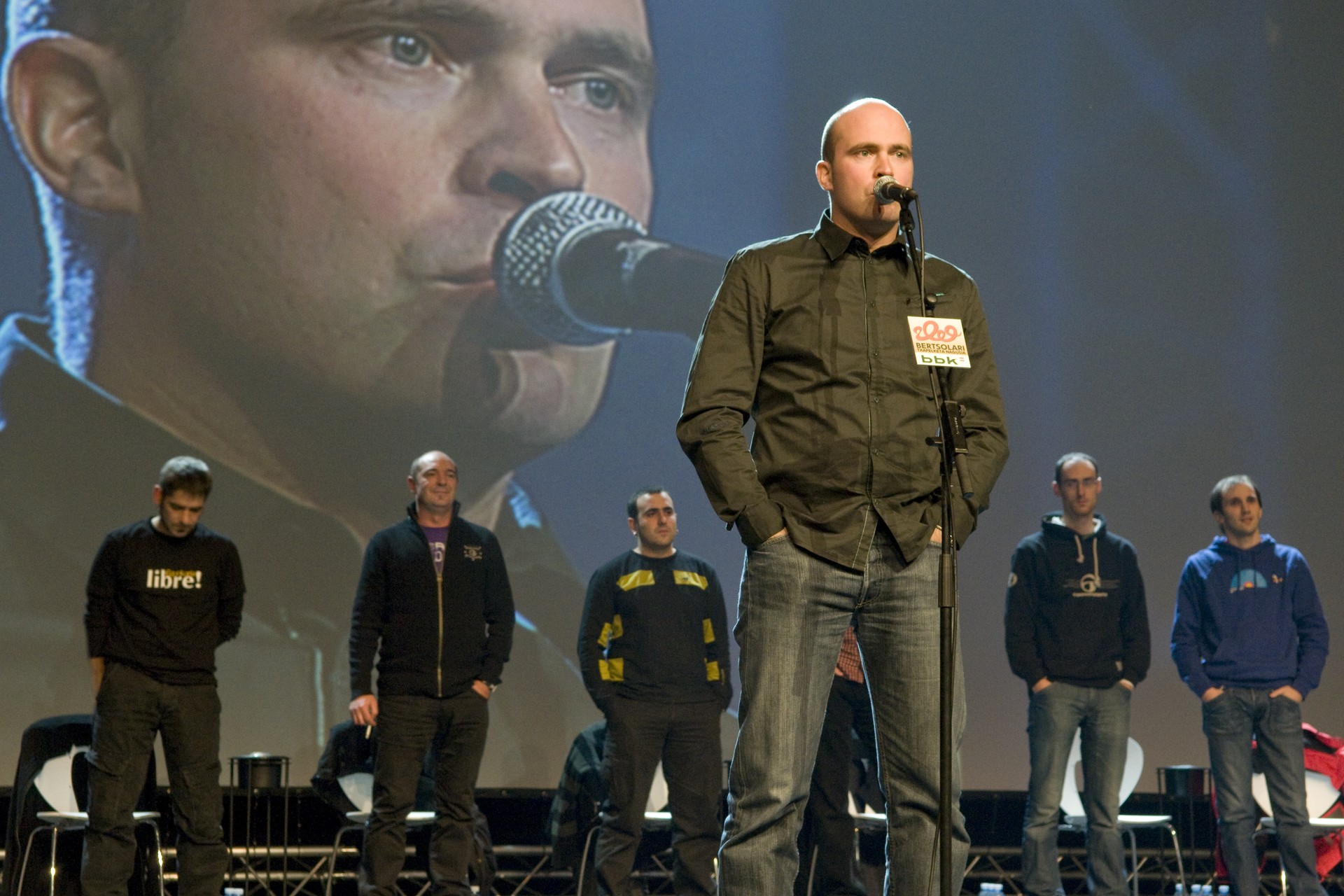 “Hasiberriak bertsotan bakarrik egin behar du; beteranoak, saioa”
