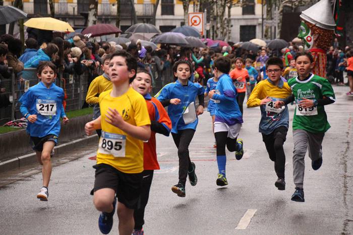 700 haur inguru XXXI. Ero Et 71 1516542270792