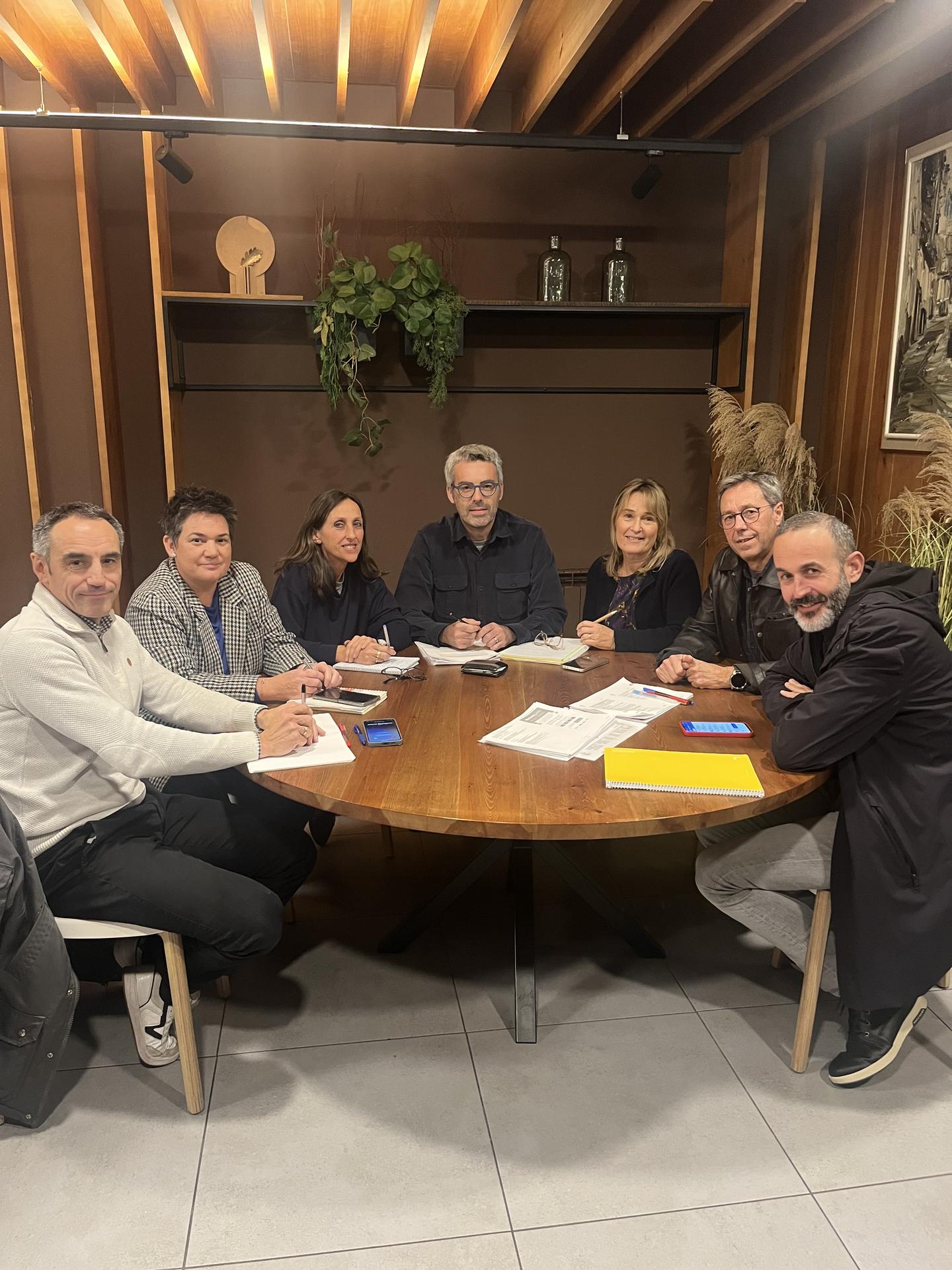 Udal gobernuarekin aurrekontu-proiektua hobetzeko eta adosteko saiakera egin arren, ez da posible izan