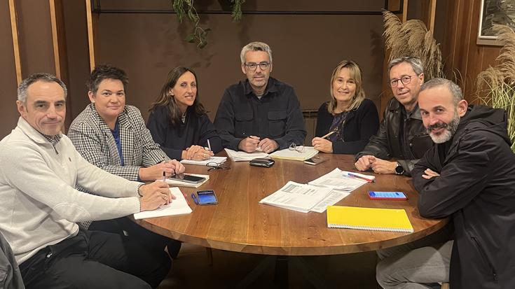 Udal gobernuarekin aurrekontu-proiektua hobetzeko eta adosteko saiakera egin arren, ez da posible izan