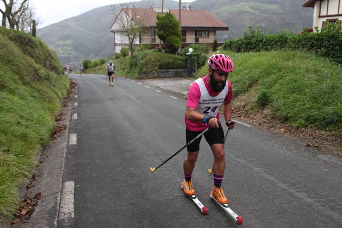 Hernialdeko Rolleski Igoera  45 1508603018391