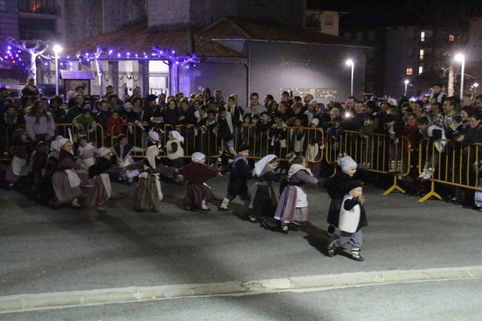 Olentzero eta Mari Domingi 2015 53 1450983310329