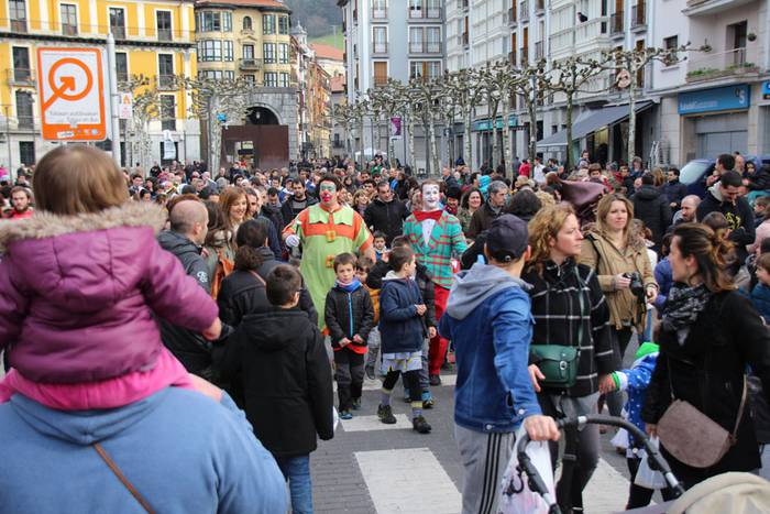 Haur jaialdia inauteriak 2016 9 1454173161428