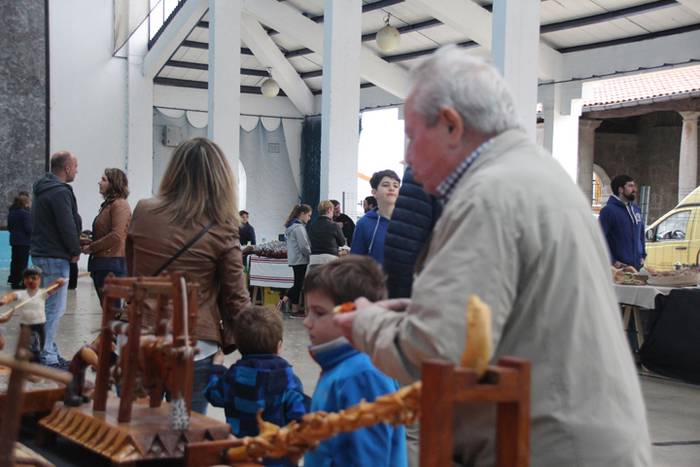 Abeltzain eta artisauen azoka hernialden 21 1462708884548