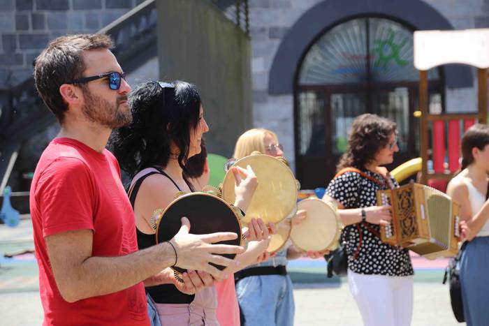 Triki hotsek alaitu dute Tol 16 1559490792841