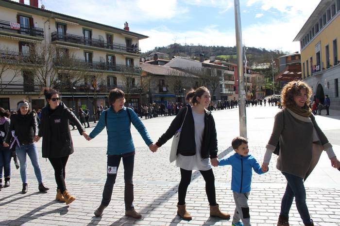 Herria osoan entzun dira ema 14 1520515572674