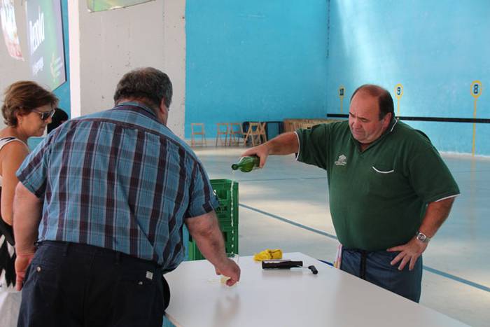 Sagardoz busti da Hernialde 4 1471175208256