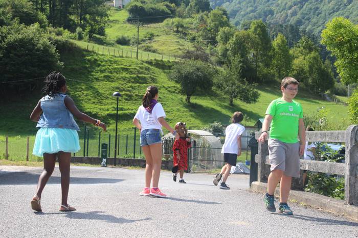 Pantaila txikitik, suziria p 51 1503662430135