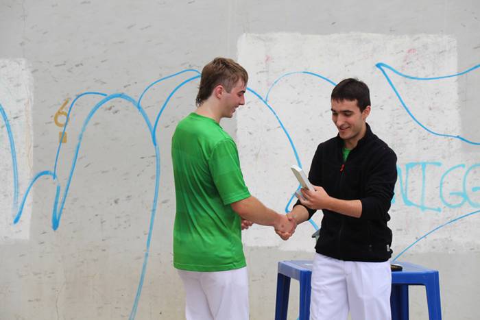 Denetarik festen lehen arratsaldean 21 1469381453670