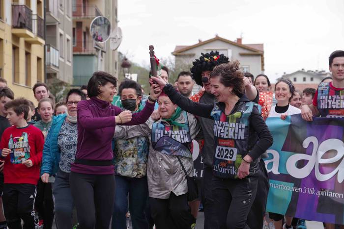 korrika, furgonetatik, Anoet 41 1649421141320