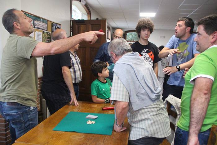 Puzgarriak, pilota eta karta 78 1501614168714