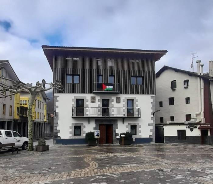 Palestinako errefuxiatuei laguntzeko ekarpena egin du udalak