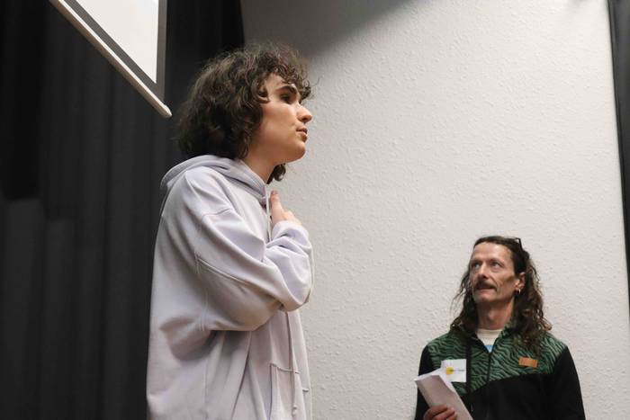 Eskola Txikien Festako logo  15 1668190201305