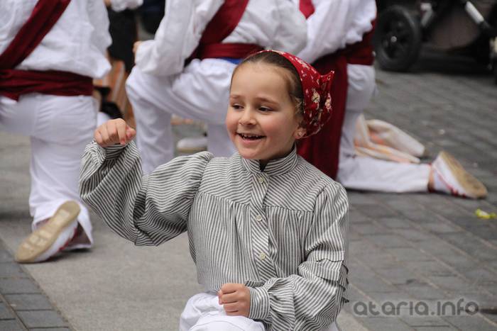 Dantzari Txiki eguna Tolosan 2016 23 1458400065341