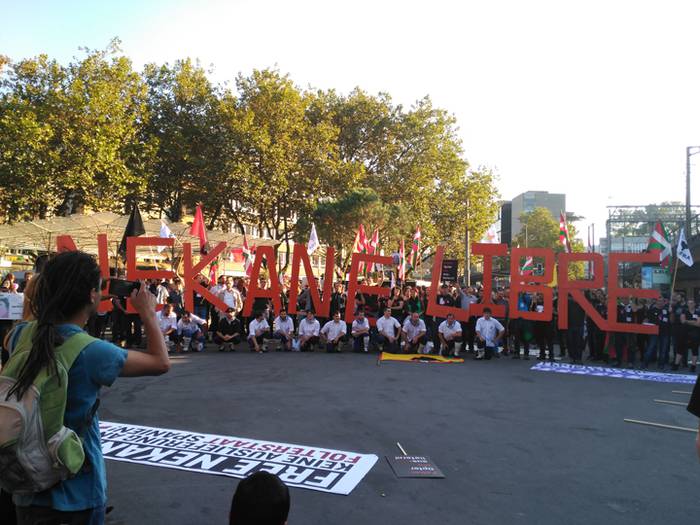 Bernan Txapartegirekiko elkartasun olatua 12 1474878334763