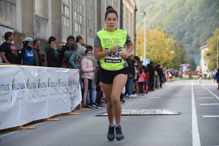 Gozatu egin dute txikienek S 69 1634039504994