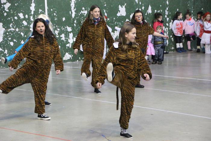 Hotzari aurre egiteko, dantz 4 1517596110933