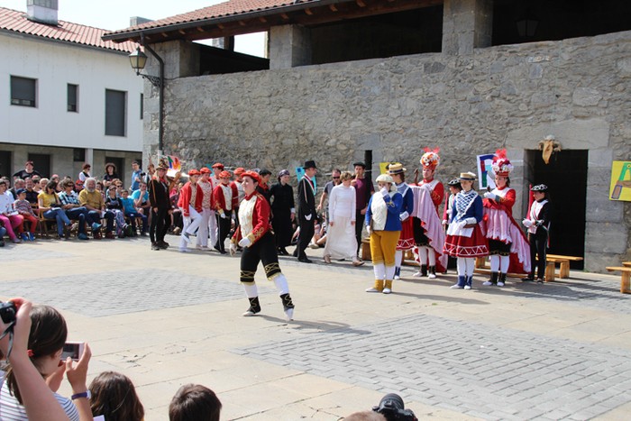 Dantza, kantua eta antzerkia, maskaradan - 6