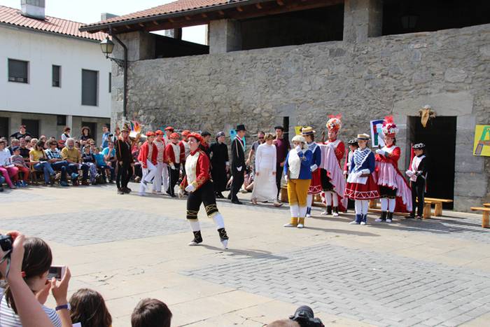 Dantza, kantua eta antzerkia 2 1494179068139