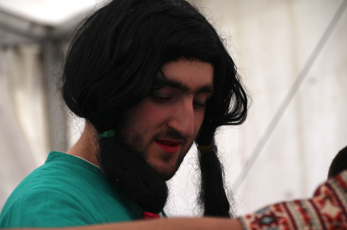 Rolak aldatzetik, gizartea a 10 1494077595216