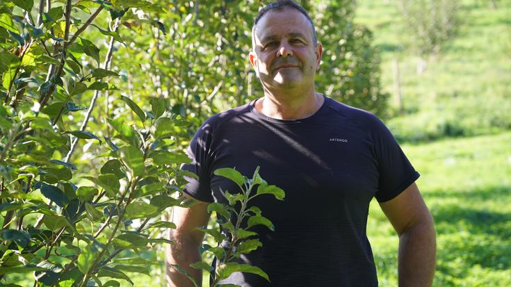 «Behar zuen halako une bat milurtekoaren barruan sagarrak ere»