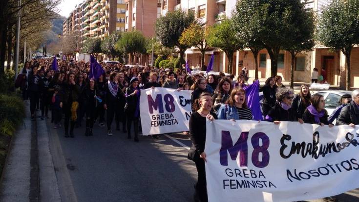 Mugimendu Feministak Villabonako eta Euskal Herri osoko kaleak bete zituen, historiara pasako den 2018ko martxoaren 8an