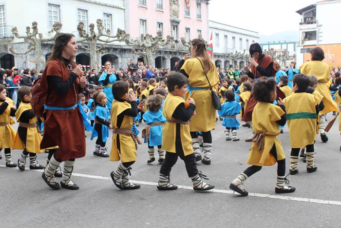 Villabona eskolak inauteriak 5 1487939290608