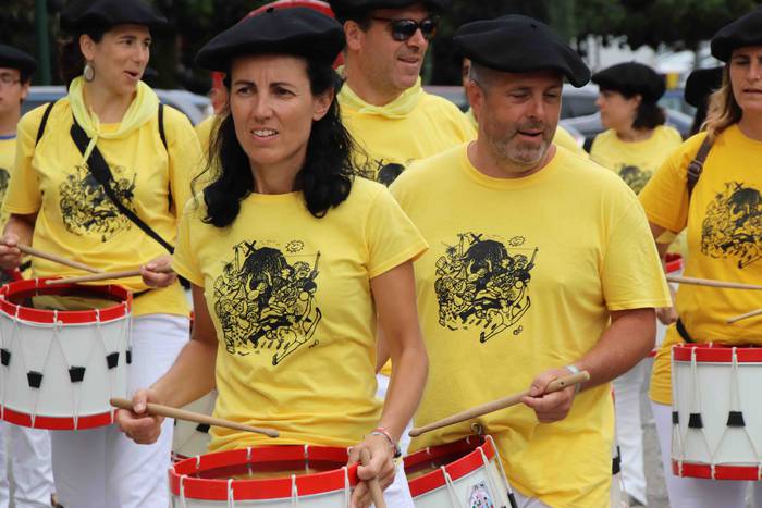 Danbor hotsek hartu dute Ama 49 1562504191148