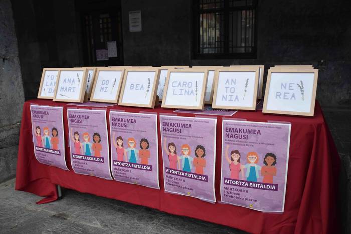 Emakume merkatari eta ostala 3 1615215636805