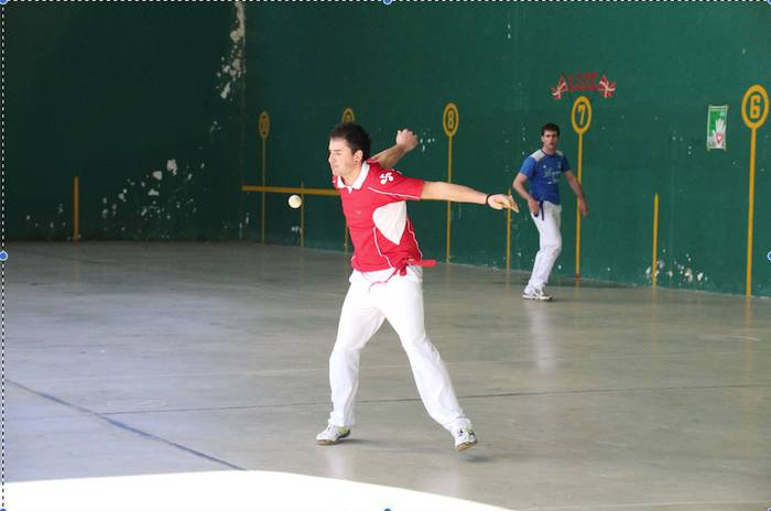 Elkartasunez jantzi da Gazte 10 1517148374564