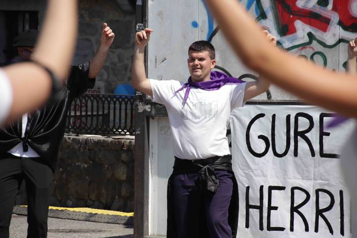 Zizurkilgo Andra Mariak. Oil 57 1660313820800